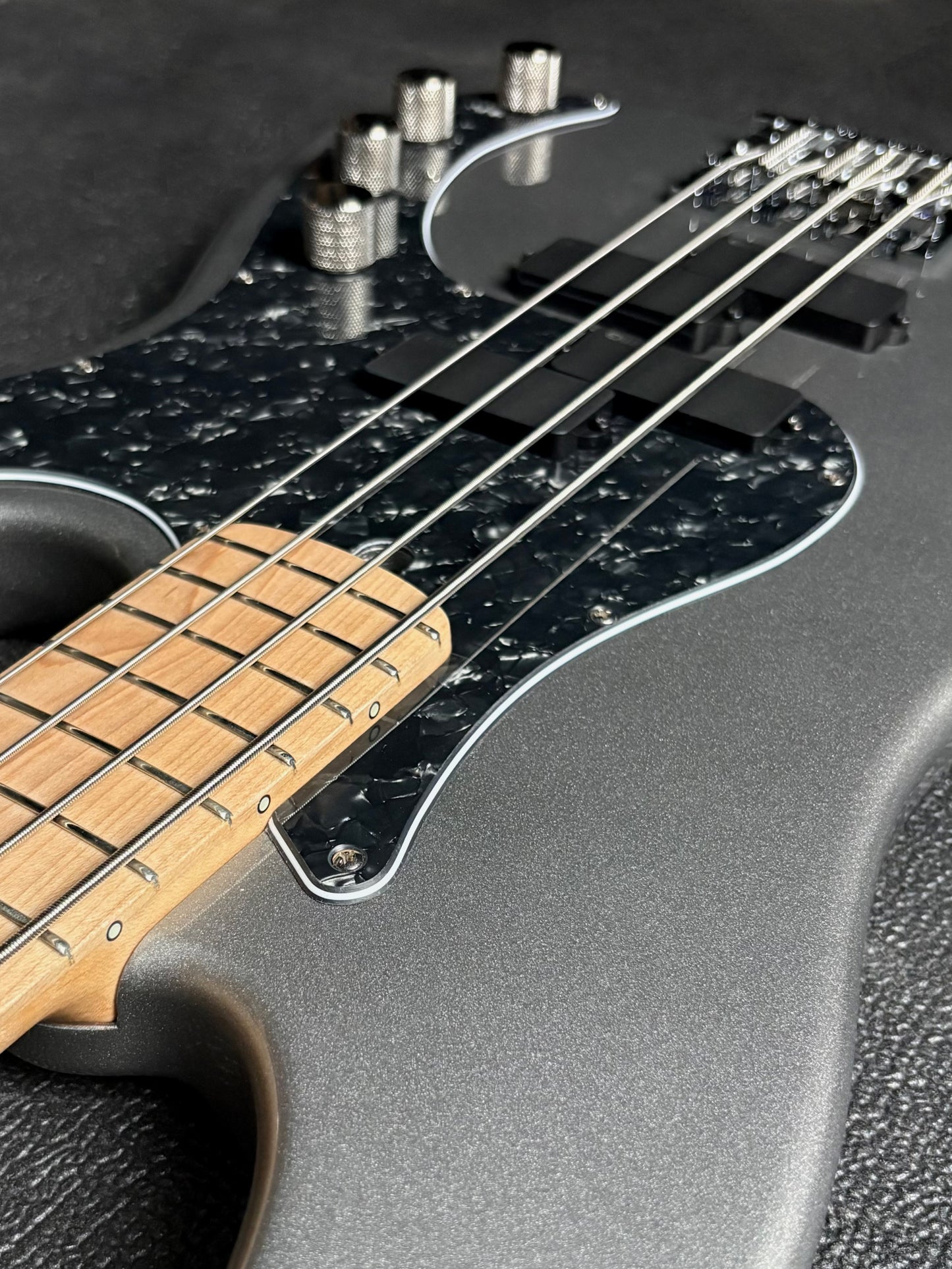 RKM DS4 — Double P4 · Silver Metallic